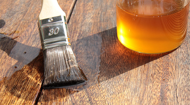 Holzöle von Lignocolor zum Schutz deiner Holzmöbel